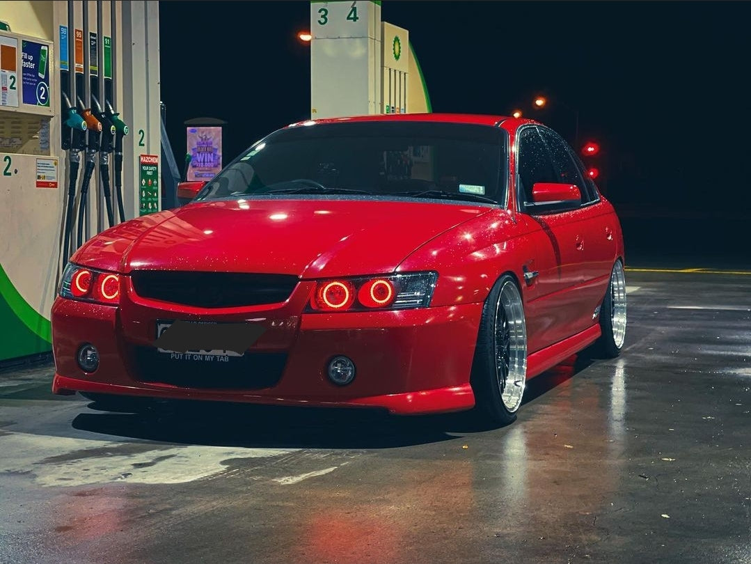 Holden VZ Commodore SS SV6 | SS Customs QLD